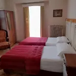 Turkoman Hotel 3*