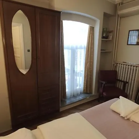 Turkoman Hotel 3*