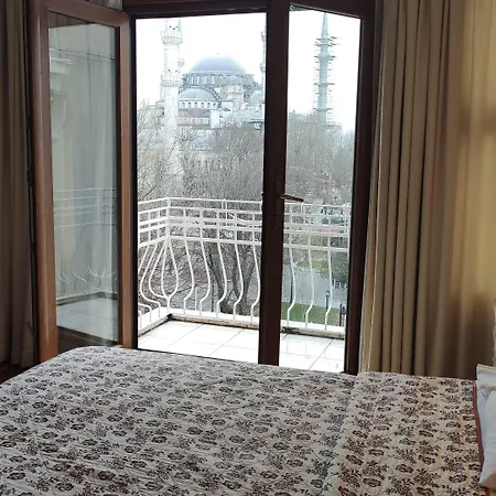 Turkoman Hotel 3*